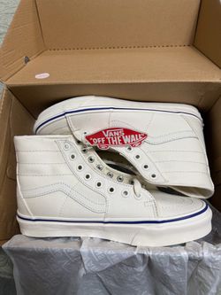 Brand New Vans Sk8-Hi Tapered – Women’s 8.5