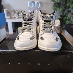 Size 11 - Jordan 1 Retro 'Opening Day White'