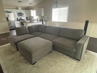 Sectional couch