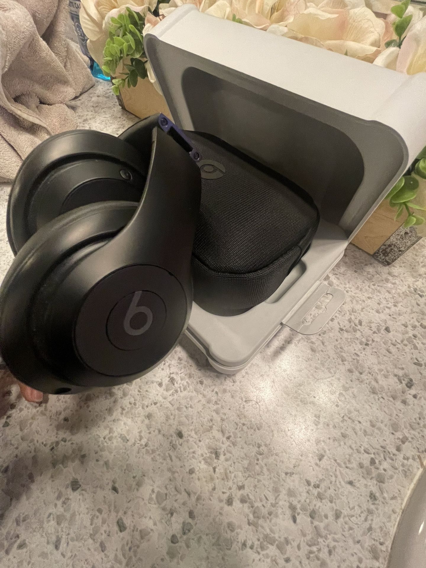 Beats Studios Pro