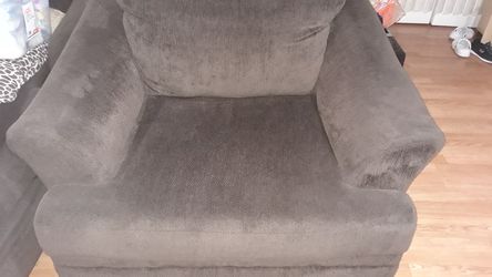 Couch living room!!