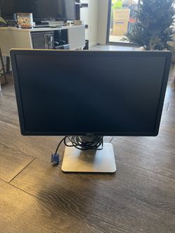 26” Dell LCD Monitor w Cables