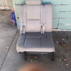 3 Row Seat GMC 