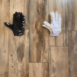 Gloves And Towels 