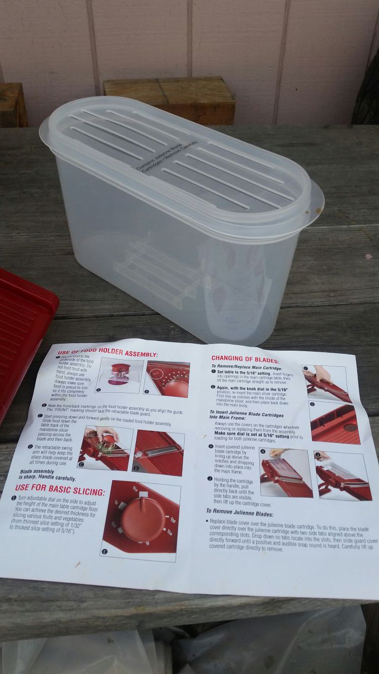 KitchenAid Mandoline Adjustable Slicer Set Julienne Blades Manual Storage  Red