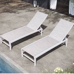 White 2-Piece Adjustable Metal Outdoor Chaise Lounge Aluminum Patio Pool Chairs in White and Gray and Blue
