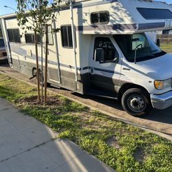 Tioga Fleetwood 1999  26 Foot Ford E350