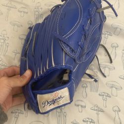 Dodgers Youth Baseball Glove Mitt