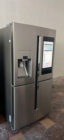 Refrigerator Samsung Family Hub