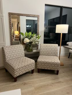 Chairs/ Sofa Chairs/ Desk Chairs/ Accent Chairs