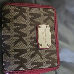 Michael Kors Wristlet 