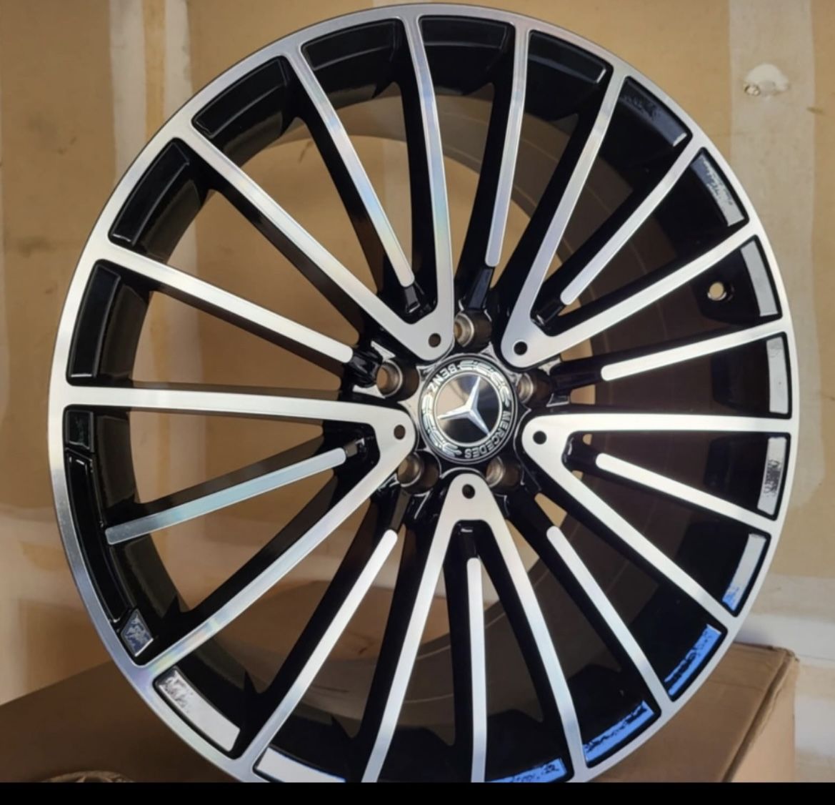 Mercedes’ S550 Gl Gls Gle 22” New Amg Style Rims Tires Set