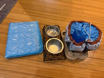 Bundle of dog items