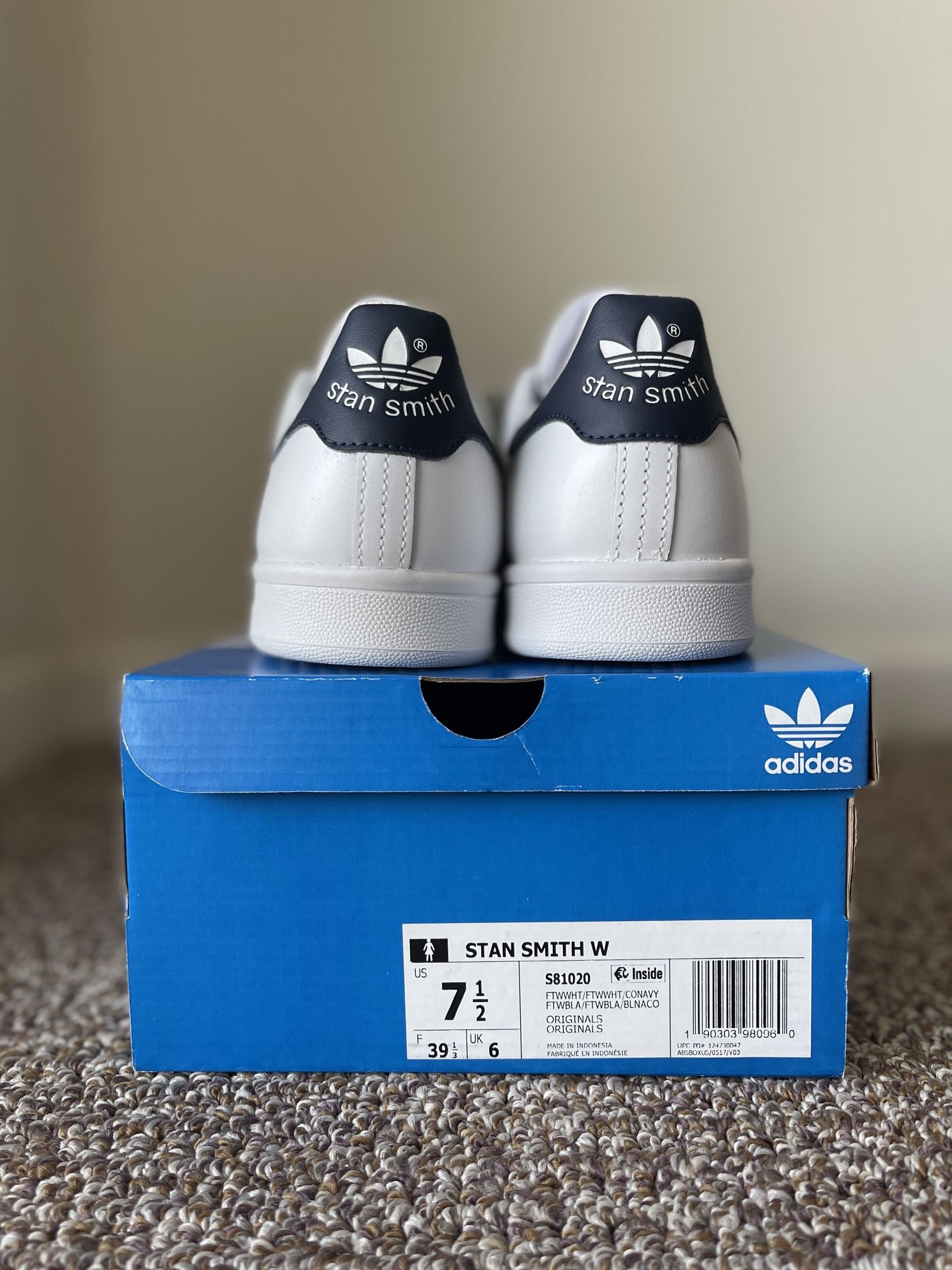 BRAND NEW* Adidas Stan Smith Women's Navy