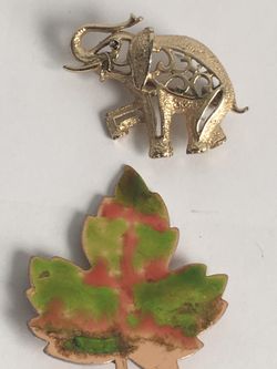 Elephant Brooch signed SARAH VINTAGE TO NOW