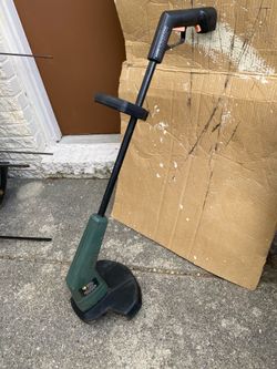 Black and Decker electric weed trimmer