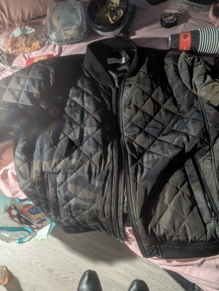 Bad Ass Like New Mens Xtra Large Camaflauge Bomber Jacket