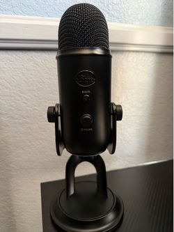 Logitech Blue Yeti Microphone (Black)
