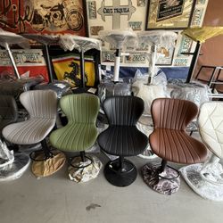 Huge Selection Of Brand New Bar Stools. Lots Of Options To Choose From Starting From $35-$90 Each