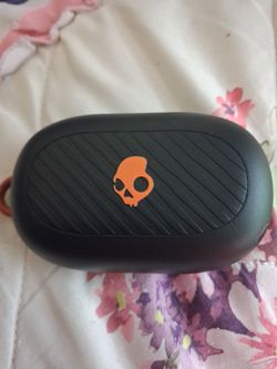 Skull candy push play ear buds
