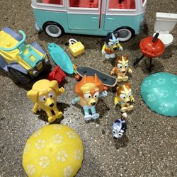 Bluey Figures And Car