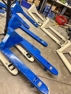 Nice condition 5500 capacity Pallet jacks$199-259