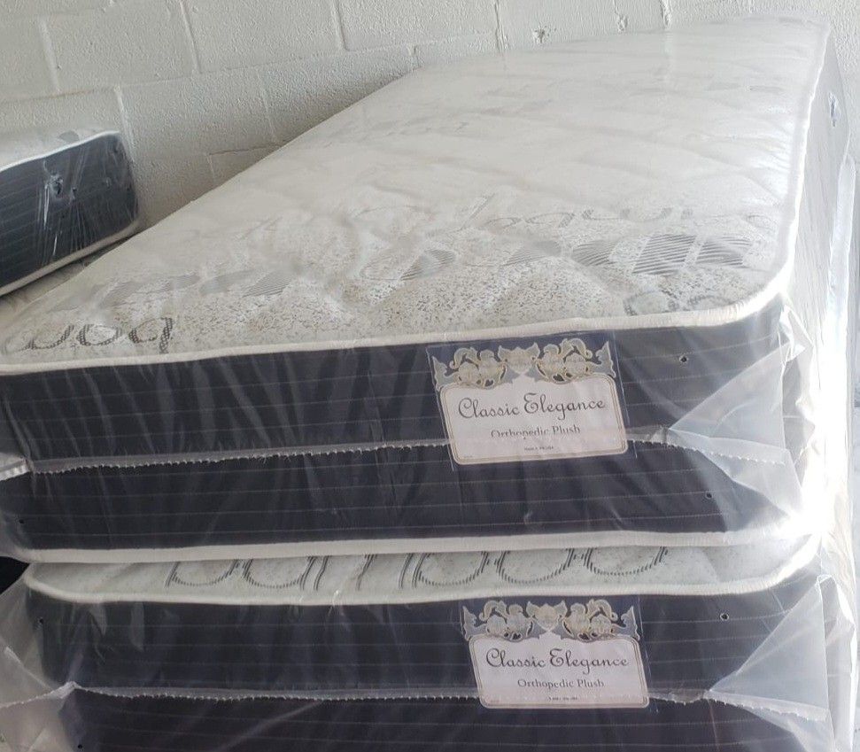 TWIN PLUSH MATTRESS Household Household
