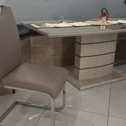 Dining Table And 4 Chairs