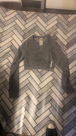 Gymshark top size medium