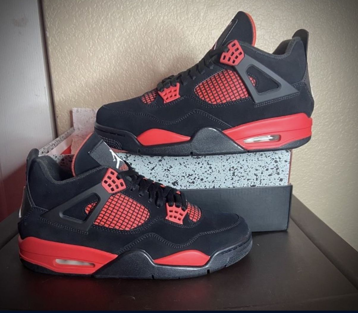 NEW Jordan 4 (Firm $440)
