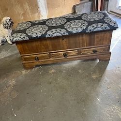 Lane Cedar Chest