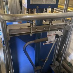 Material Handling Lifts 