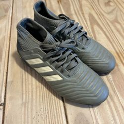 Nike Youth Turf Soccer Cleats