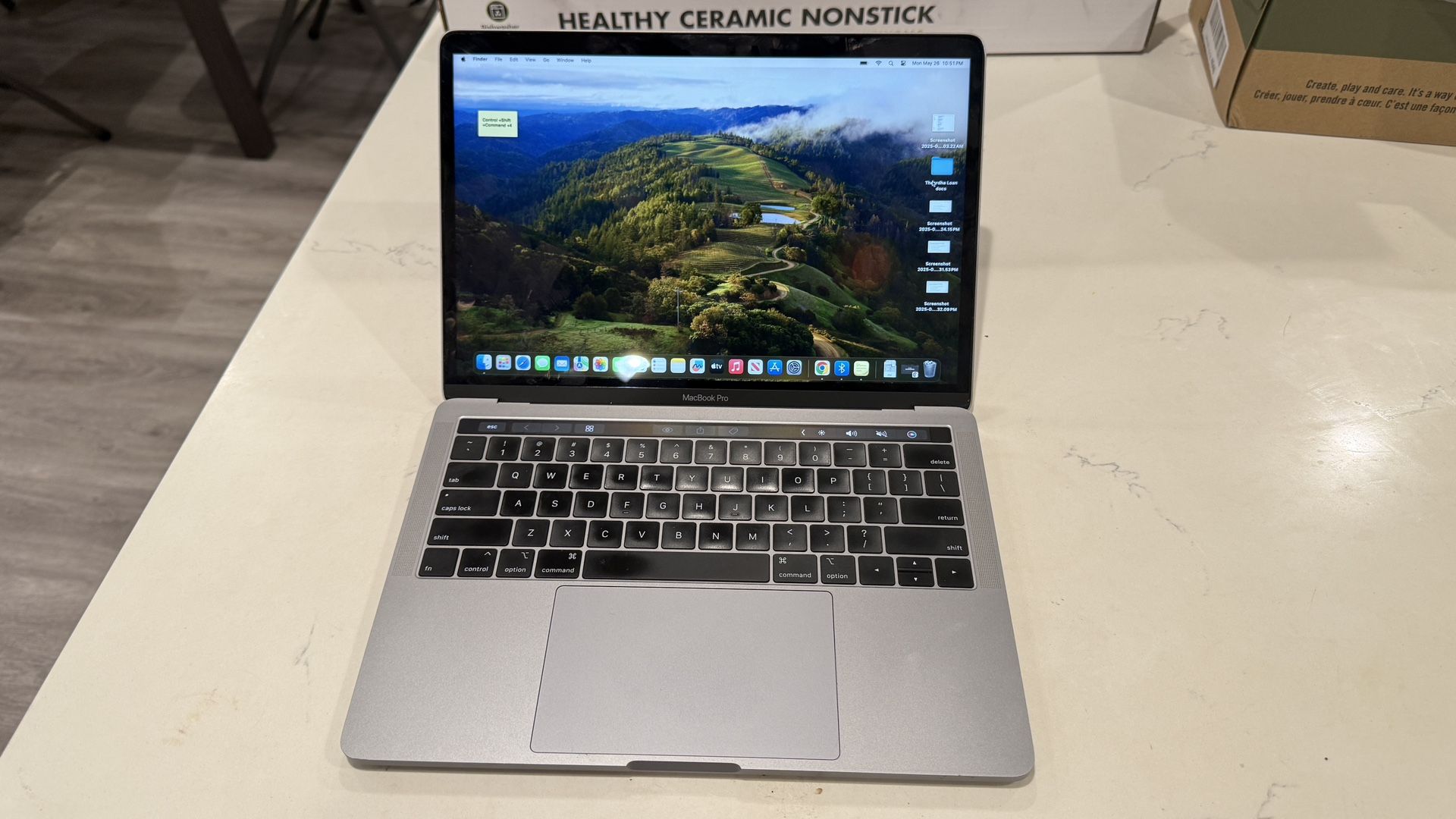 MacBook Pro 13 Inch i7 16GB RAM 256GB 