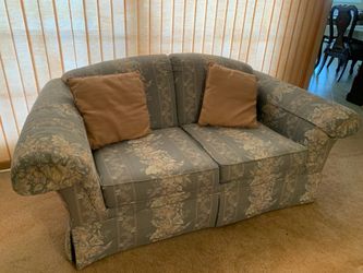 Couch and Love Seat set
