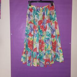 Beautiful Floral Skirt!