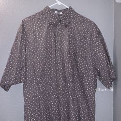 Men’s (size L) button up gray shirt