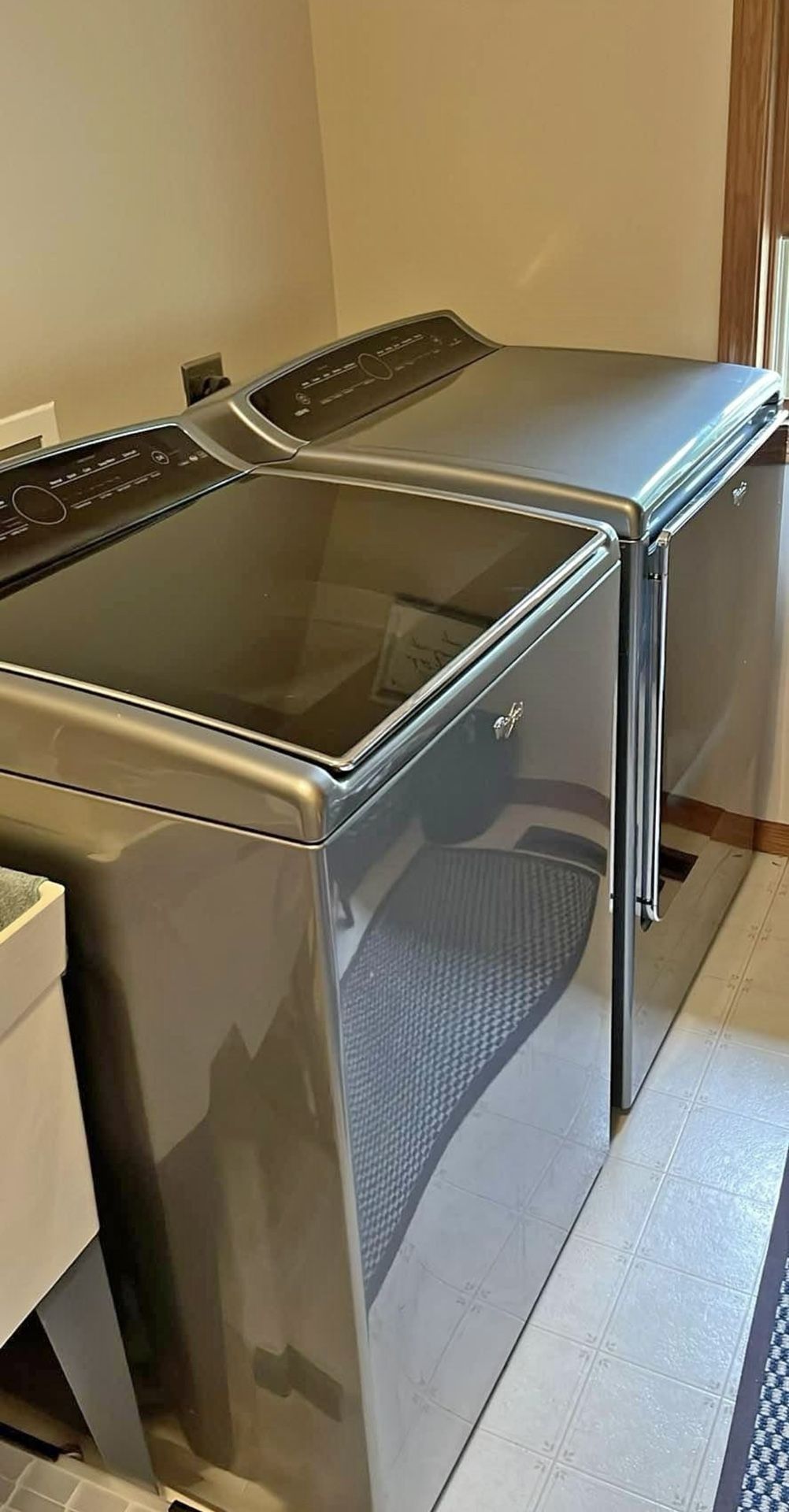 Whirlpool Washer & Dryer Combo Set