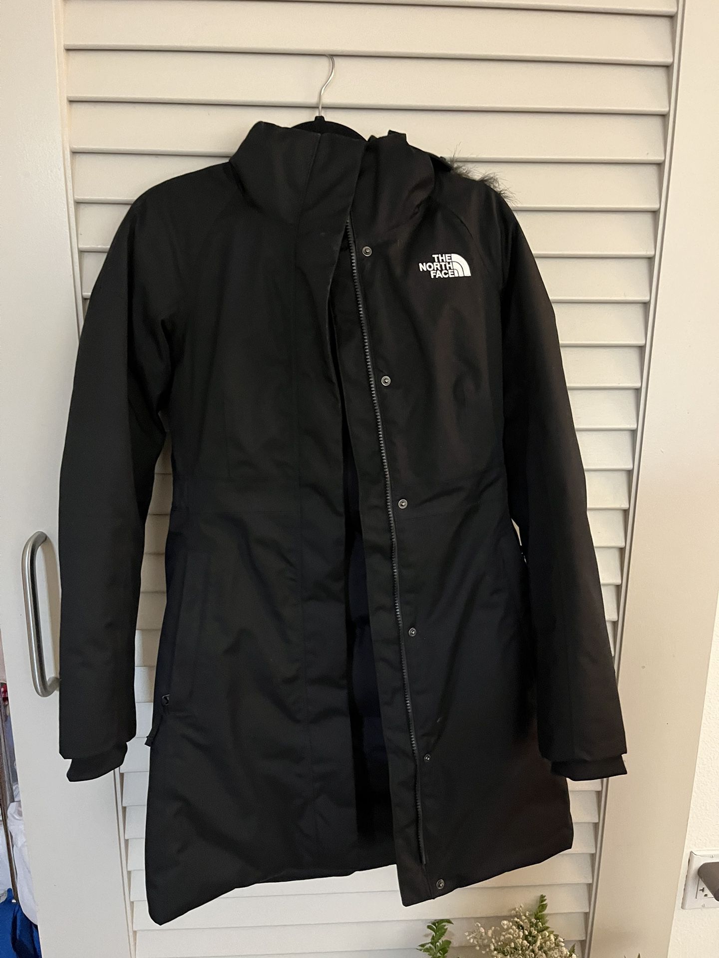 Woman’s North Face Jacket