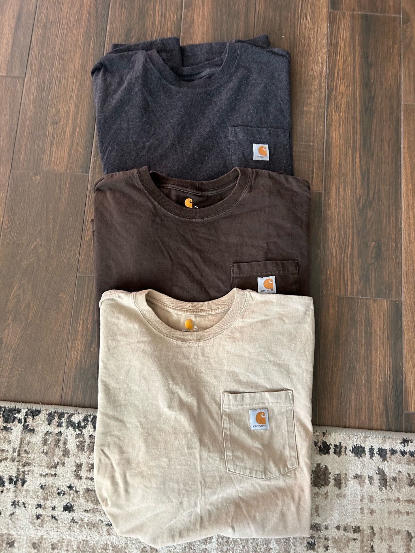 Carhartt t-shirts size XL