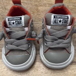 Infants size 2 converse tennis shoes