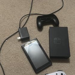 NINTENDO SWITCH W/ GAMES 