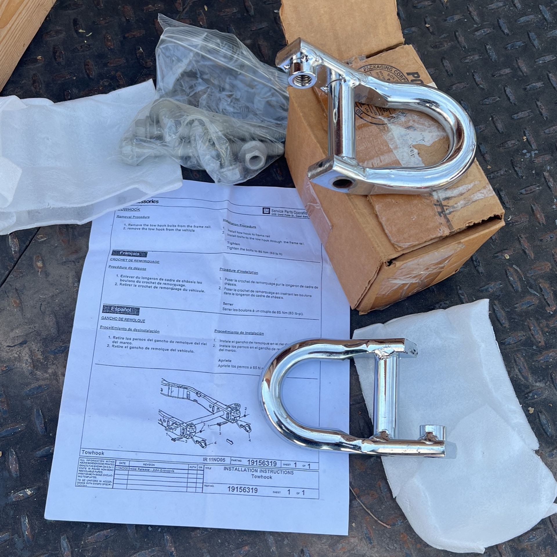 GM Chrome Tow Hooks