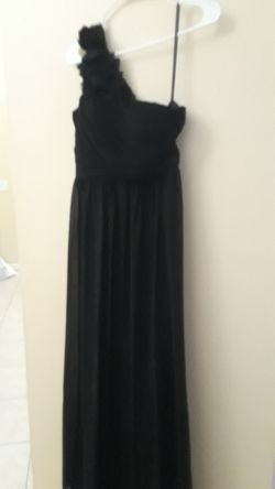 Vestidos de gala y noche. Una sola vez usado. Entre $20 y $50. Diferentes colores y estilos.