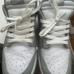 Nike Dunks 8.5 Men  (Used) Read Description