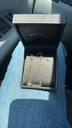 Gold rope chain