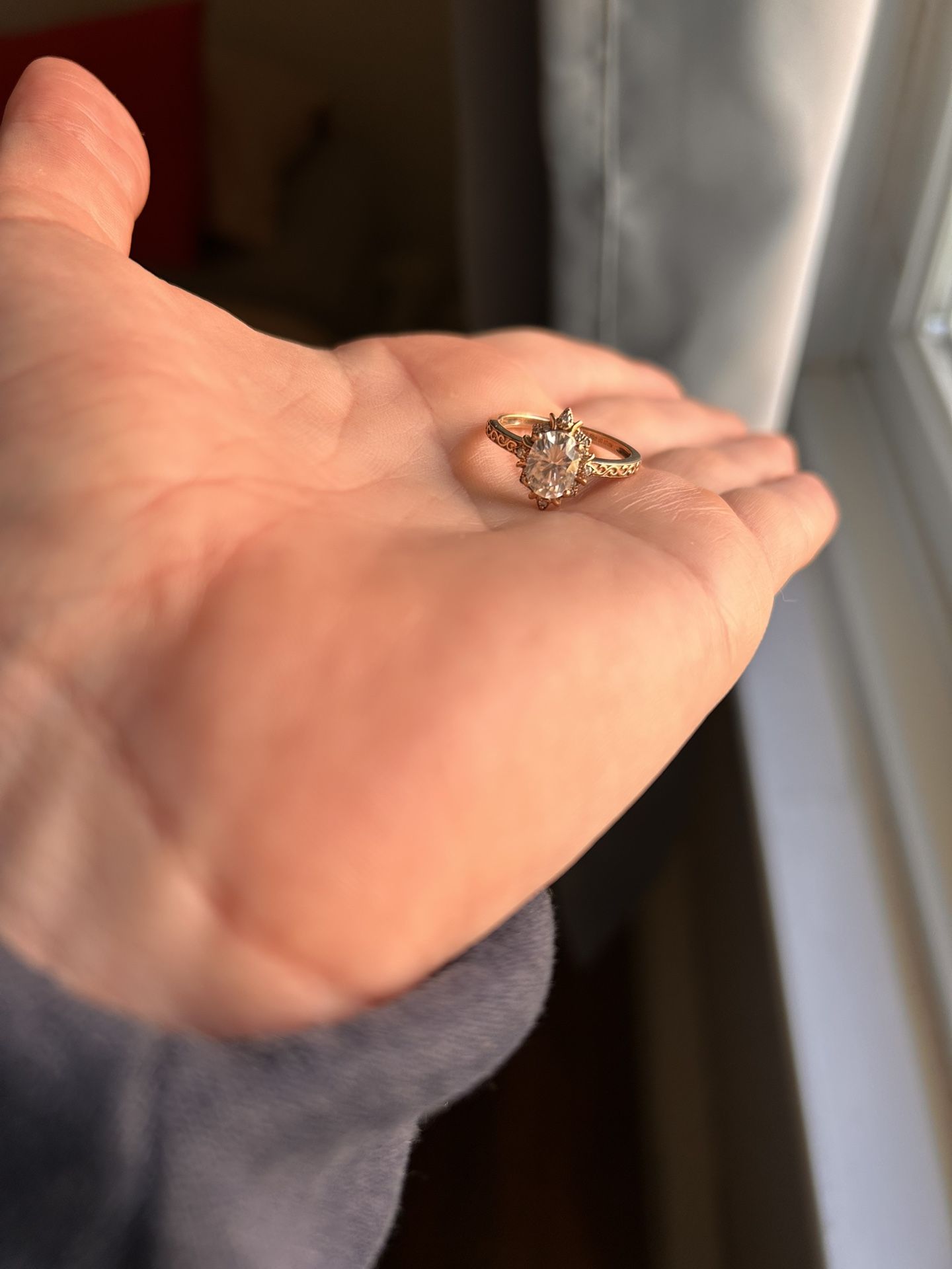 Oval Cut 6x8mm Moissanite 14k Rose Gold Halo Setting