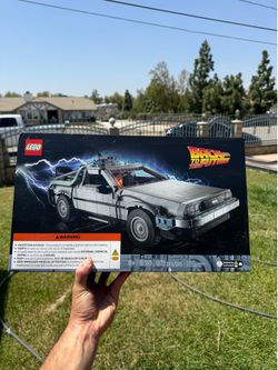 Lego 10300 Back to the Future Time Machine