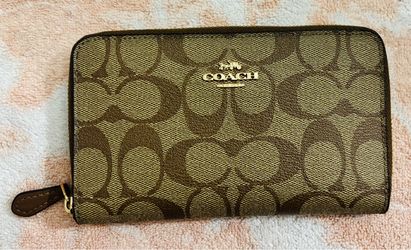 Coach signature canvas wristlet wallet