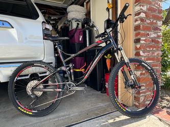 Trek mountain bike.